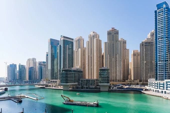 Dubai off-plan investment
